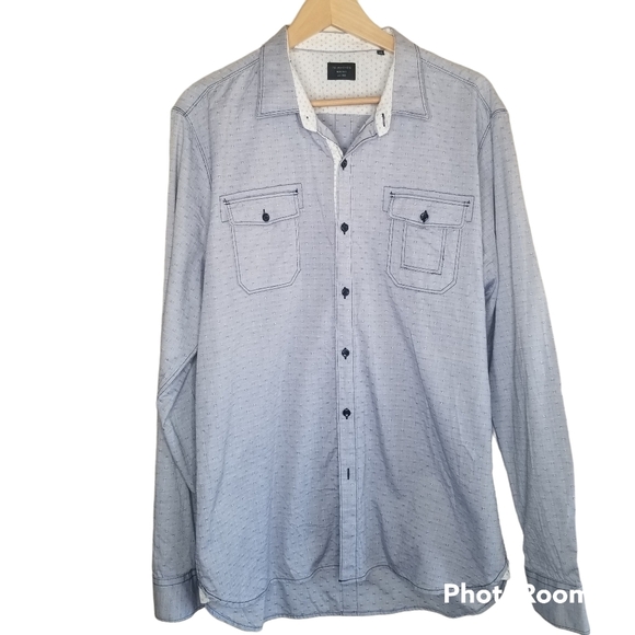 7 DIAMONDS Long Sleeve Button Down Shirt with Contrasting Cuffs - Picture 1 of 10